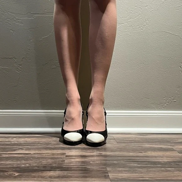 Chanel black patent leather with white cap toe Slingback pumps - Picture 8 of 15